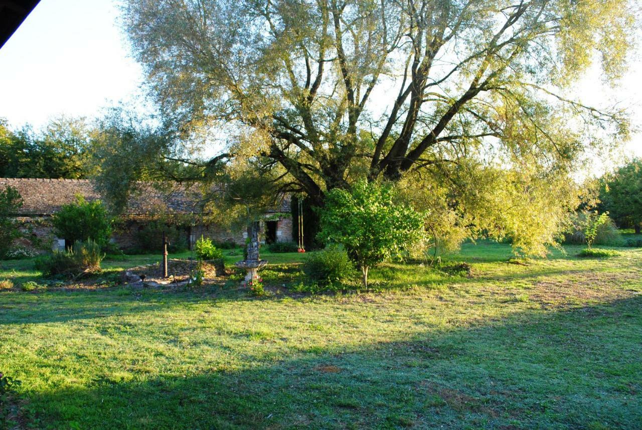 Varennes-sur-le-Doubs Gite Evidence מראה חיצוני תמונה